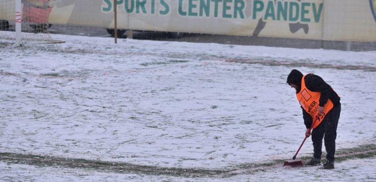 strumica stadion pod sneg