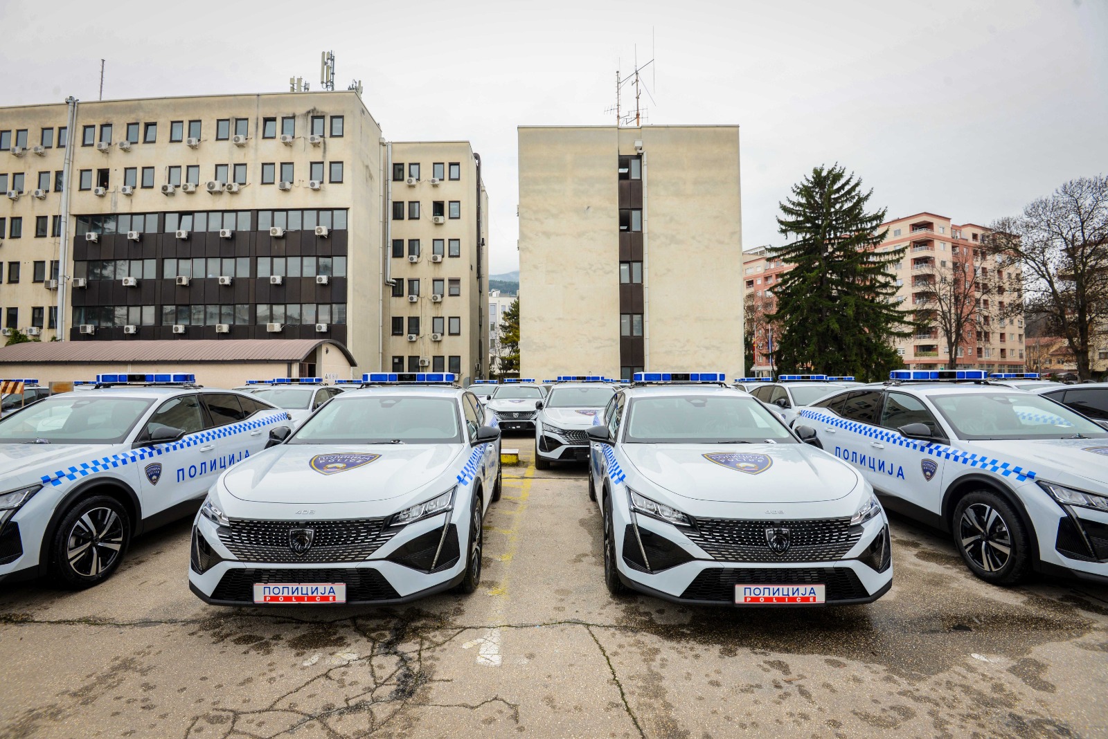 NOVI VOZILA ZA POLICIJATA