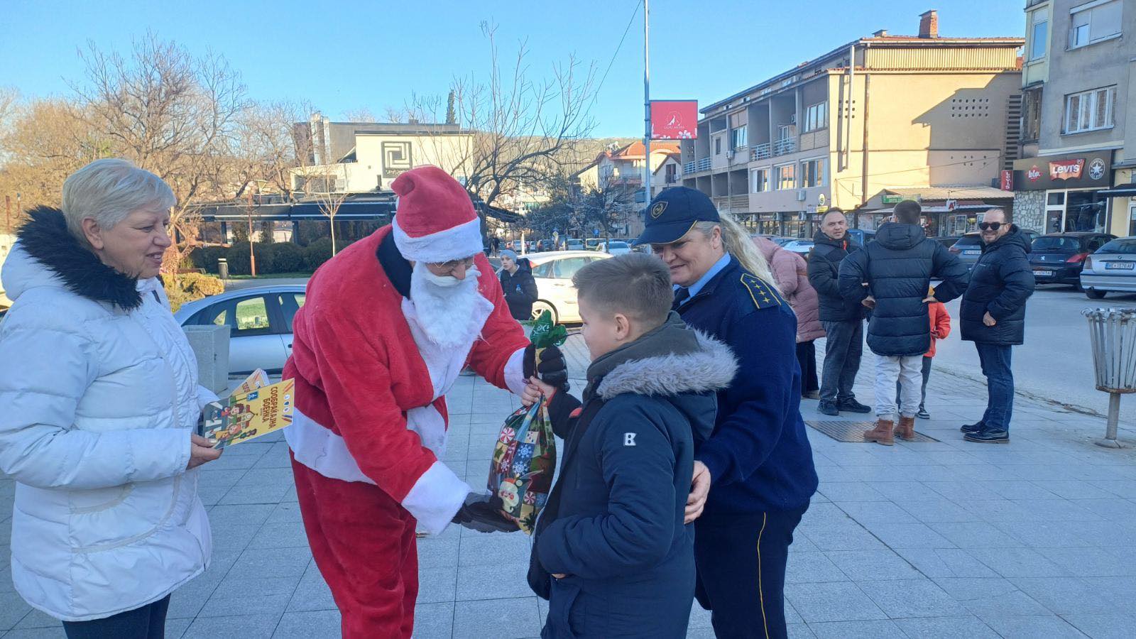 Dedo mraz plicija 13