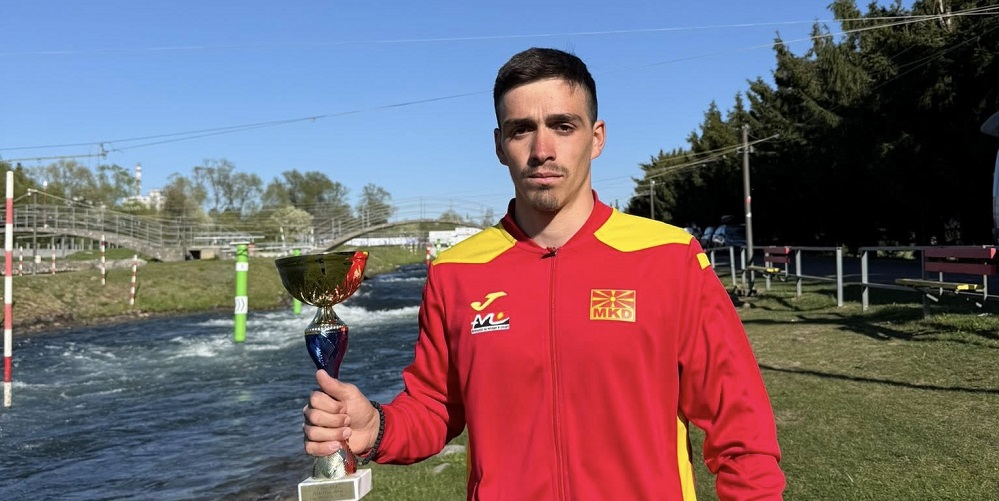 Angel Petrusevski Slovacka 1