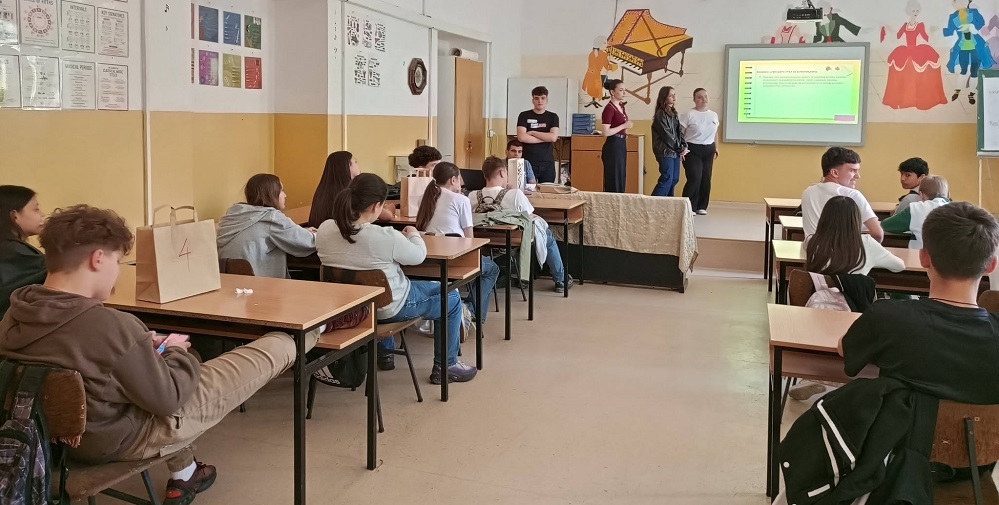 Ucenici sredno Veles 1