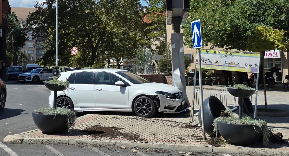 Vozilo vo bilbord 1