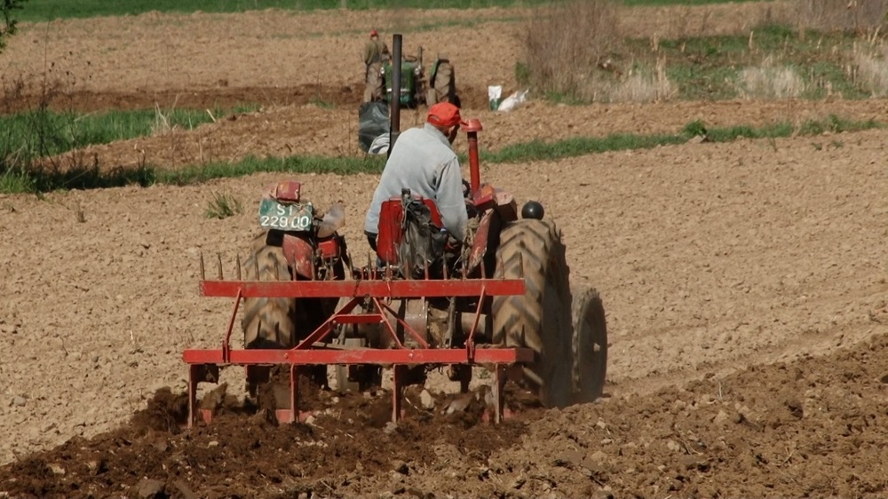 Zemjodelci traktor