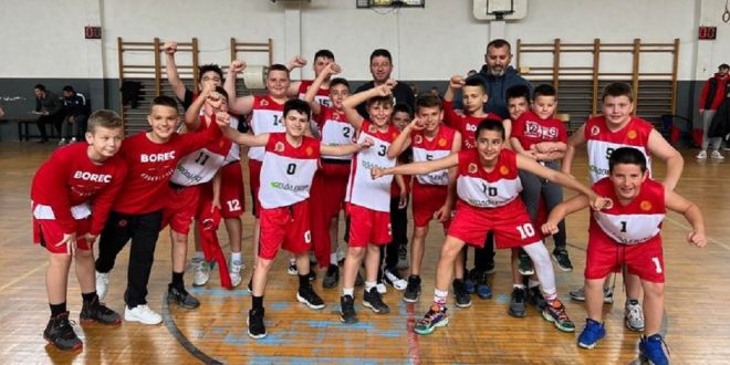 Borec Basket M12