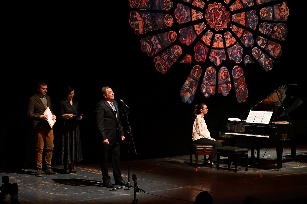 Doniran klavir Koco Angjusev 5