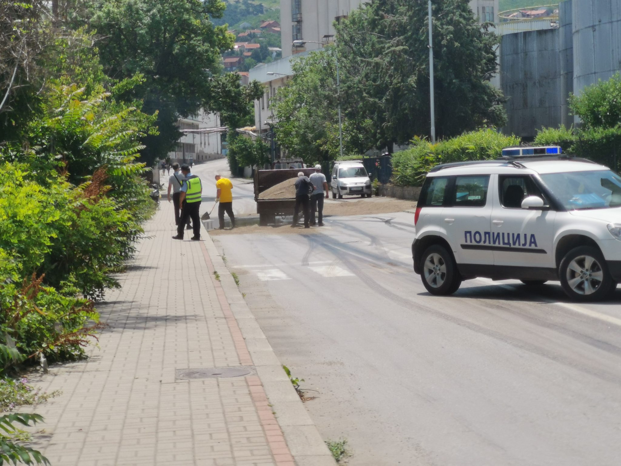 maslodajna-havarija-mazut-na-ulica