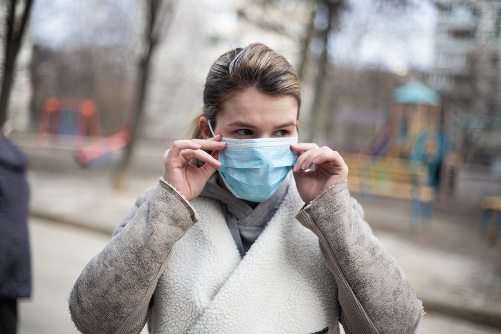 woman-wearing-face-mask-3869390